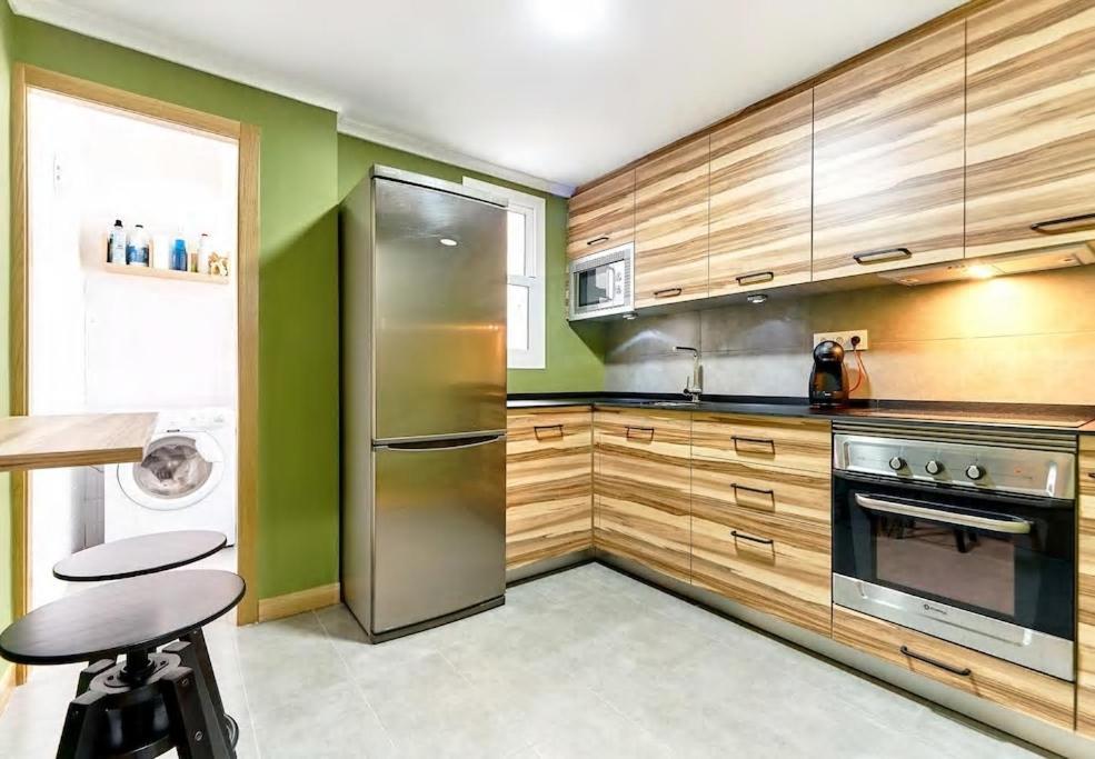Morales - 2 Habitaciones, Espacioso Y Tranquilo Junto A Hospital 木尔西亚 外观 照片