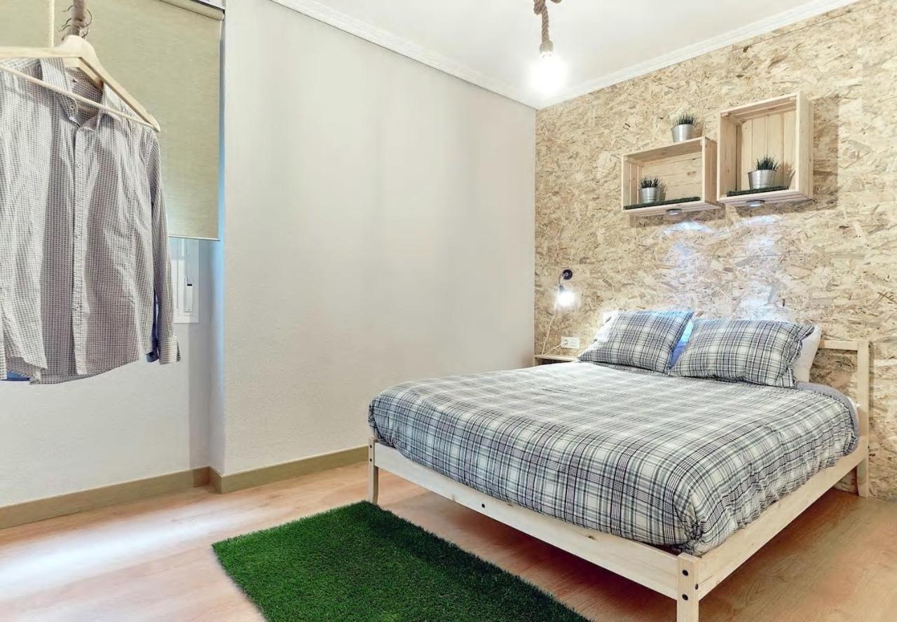 Morales - 2 Habitaciones, Espacioso Y Tranquilo Junto A Hospital 木尔西亚 外观 照片
